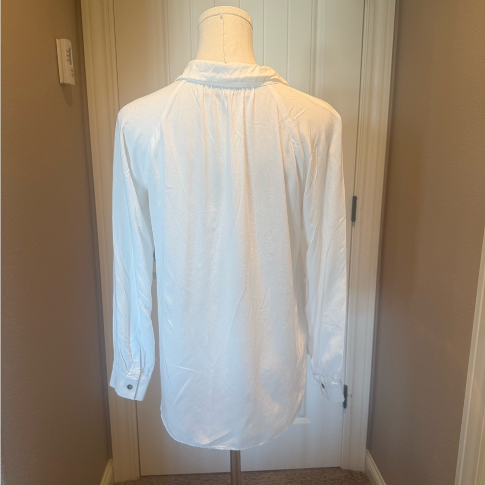 LOFT White Blouse with button detail - Picture 3 of 4